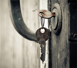 Как сохранить замок от мороза и защитить от льда? 