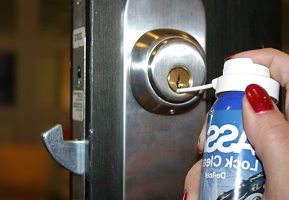 Что делать, если замок уже обледенел?